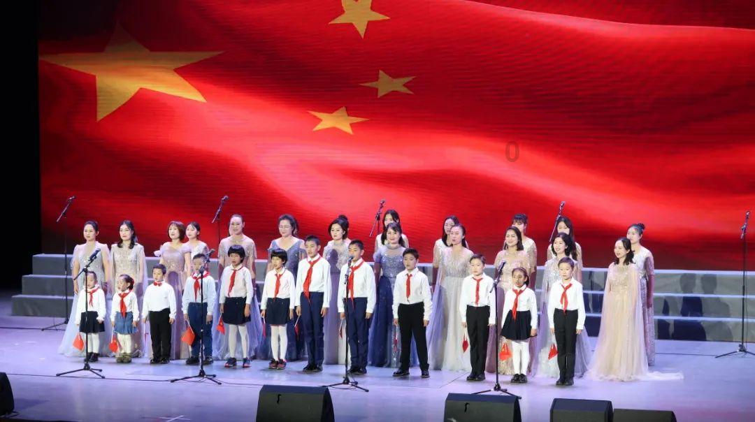 老人膝盖疼怎么治？